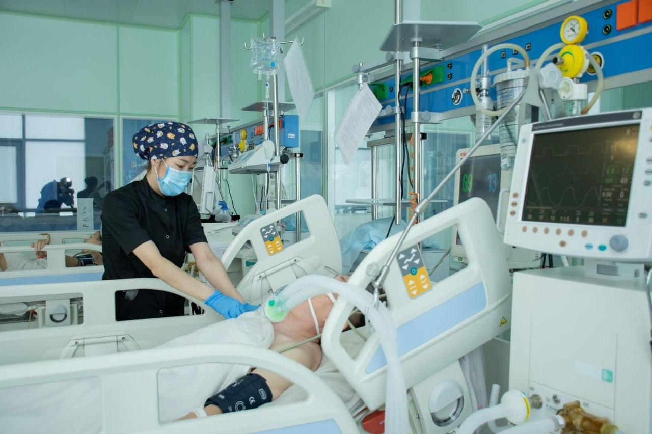 В медорганизациях Казахстана трудятся более 190 тысяч средних медицинских работников