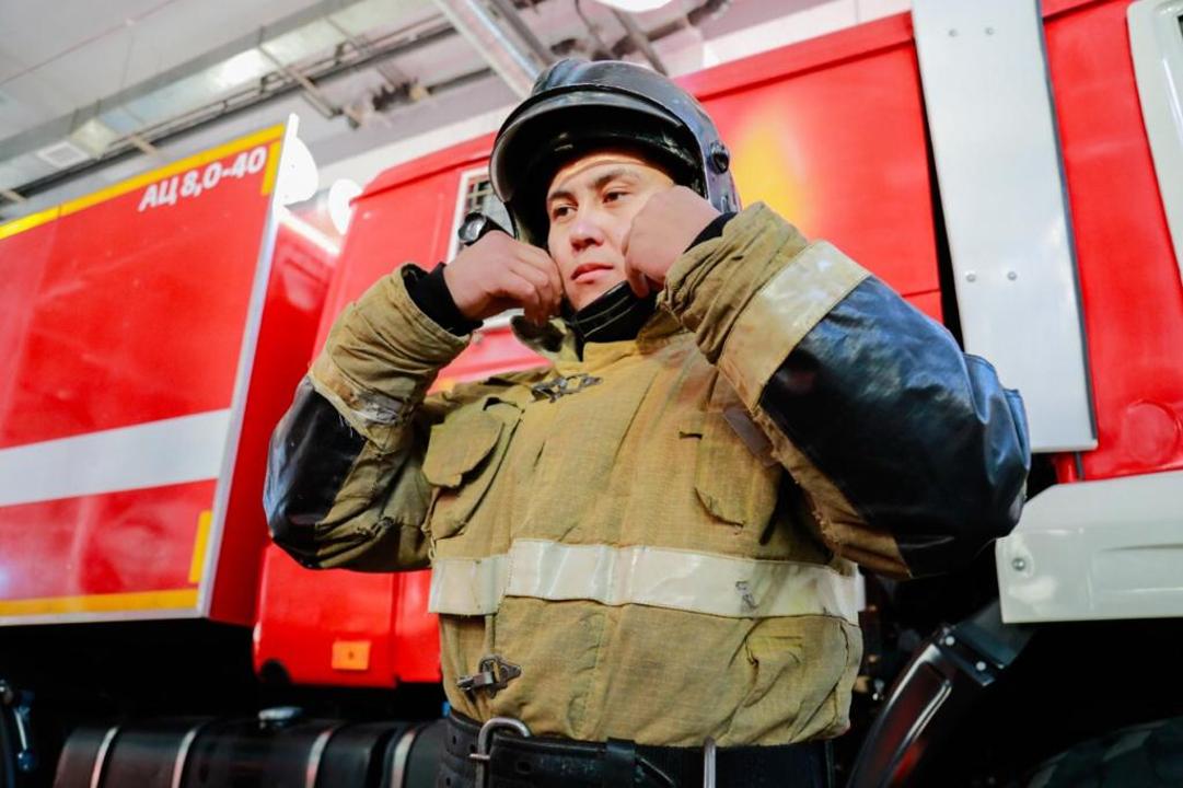Работа пожарного: самое главное – защитить жизнь человека