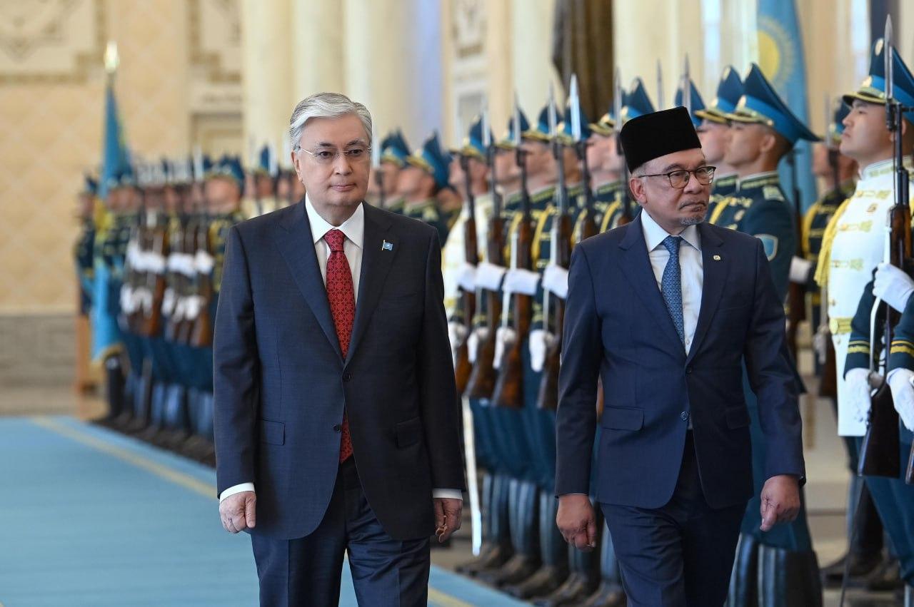 В Казахстан прибыл Премьер-министр Малайзии Анвар Ибрагим