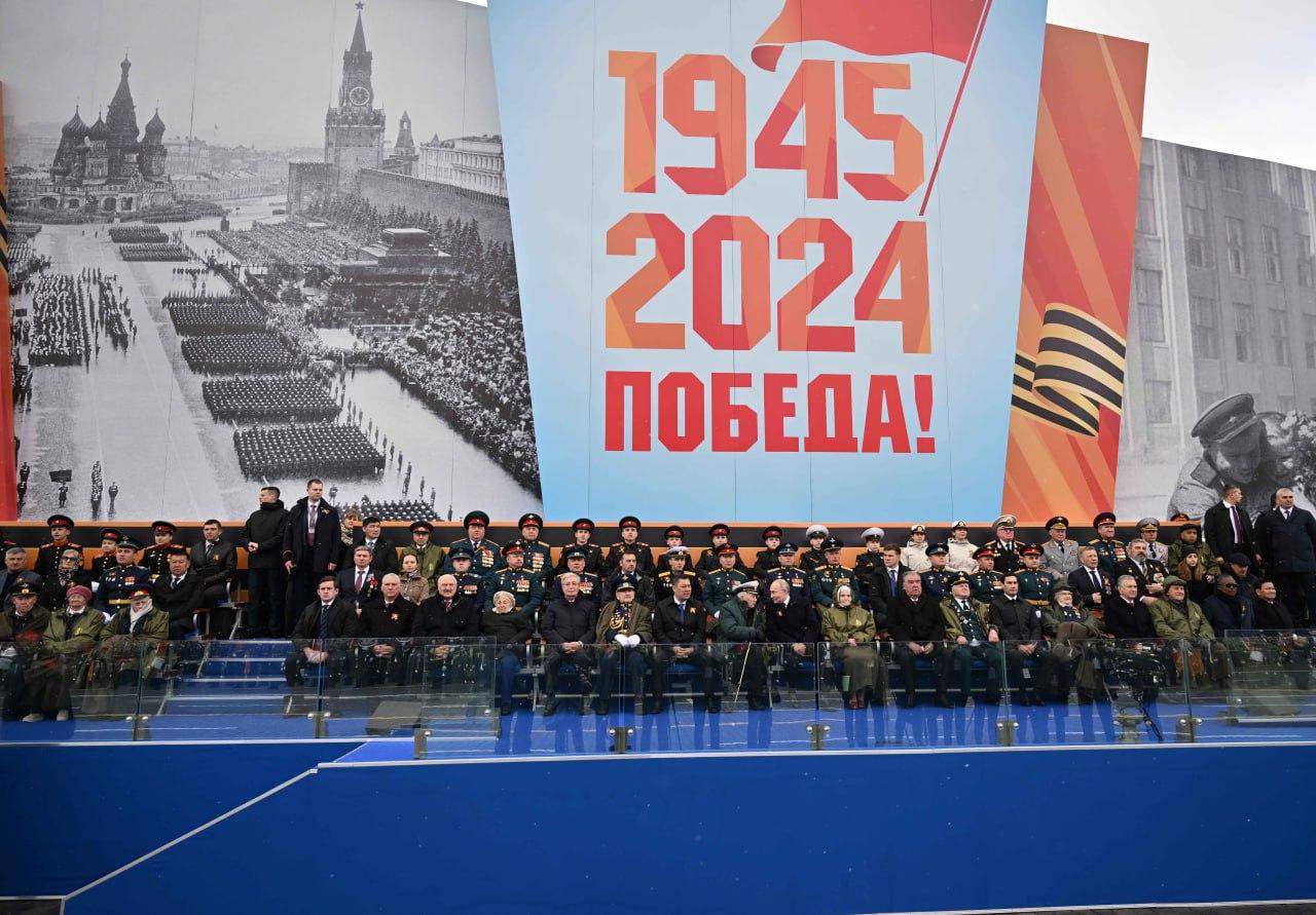 Қасым-Жомарт Тоқаев Жеңіс күніне арналған әскери парадқа барды