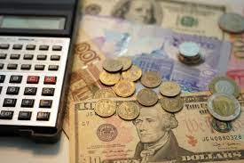 Сколько стоит доллар, евро и рубль в казахстанских обменниках